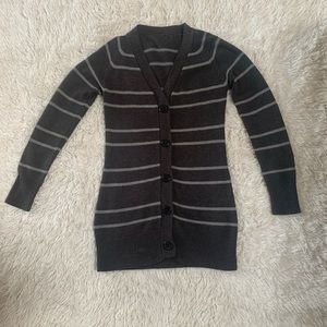 🦋Long grey striped cardigan